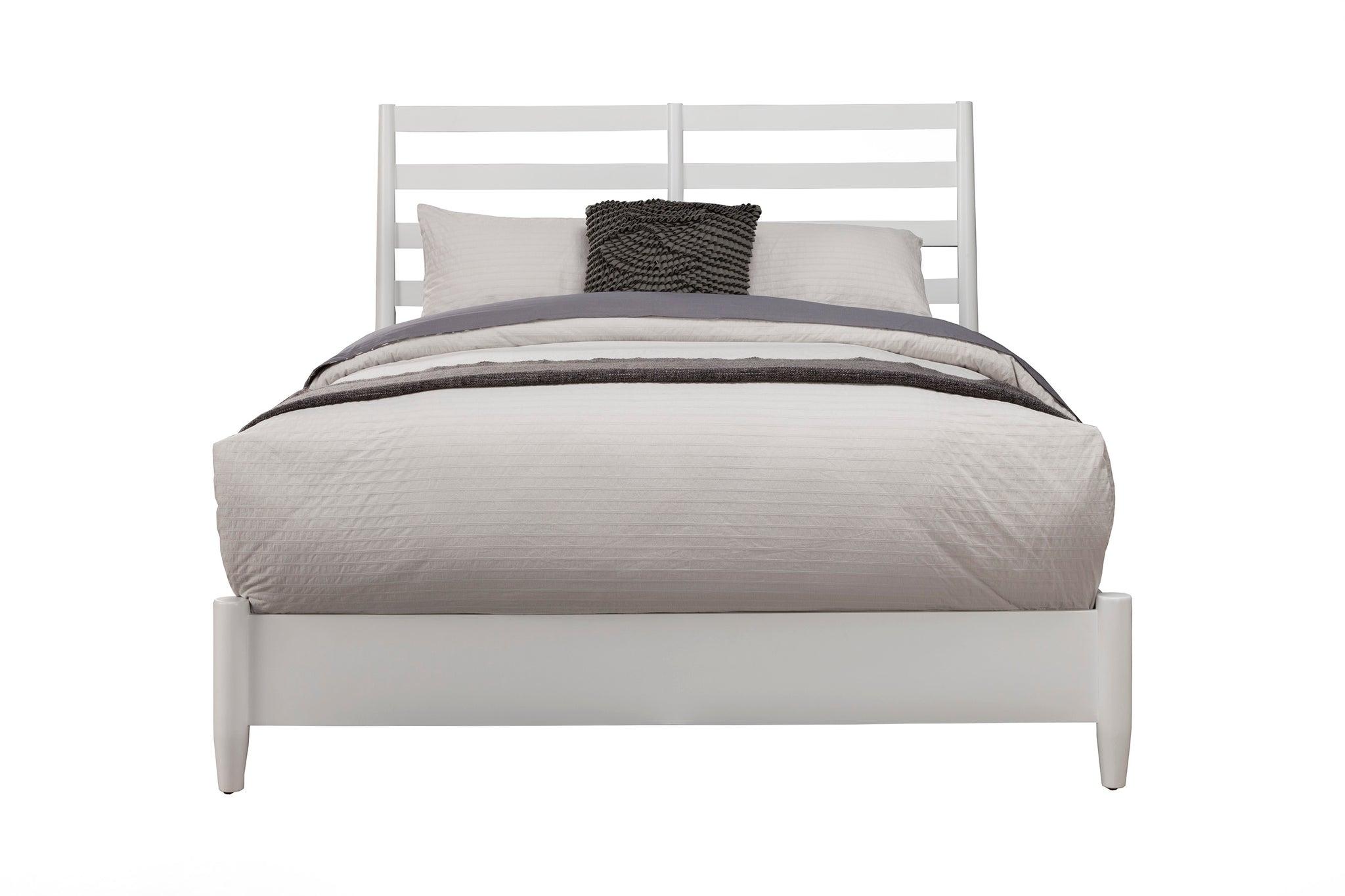 

    
Alpine Furniture Flynn Platform Bed White 1066-W-21Q
