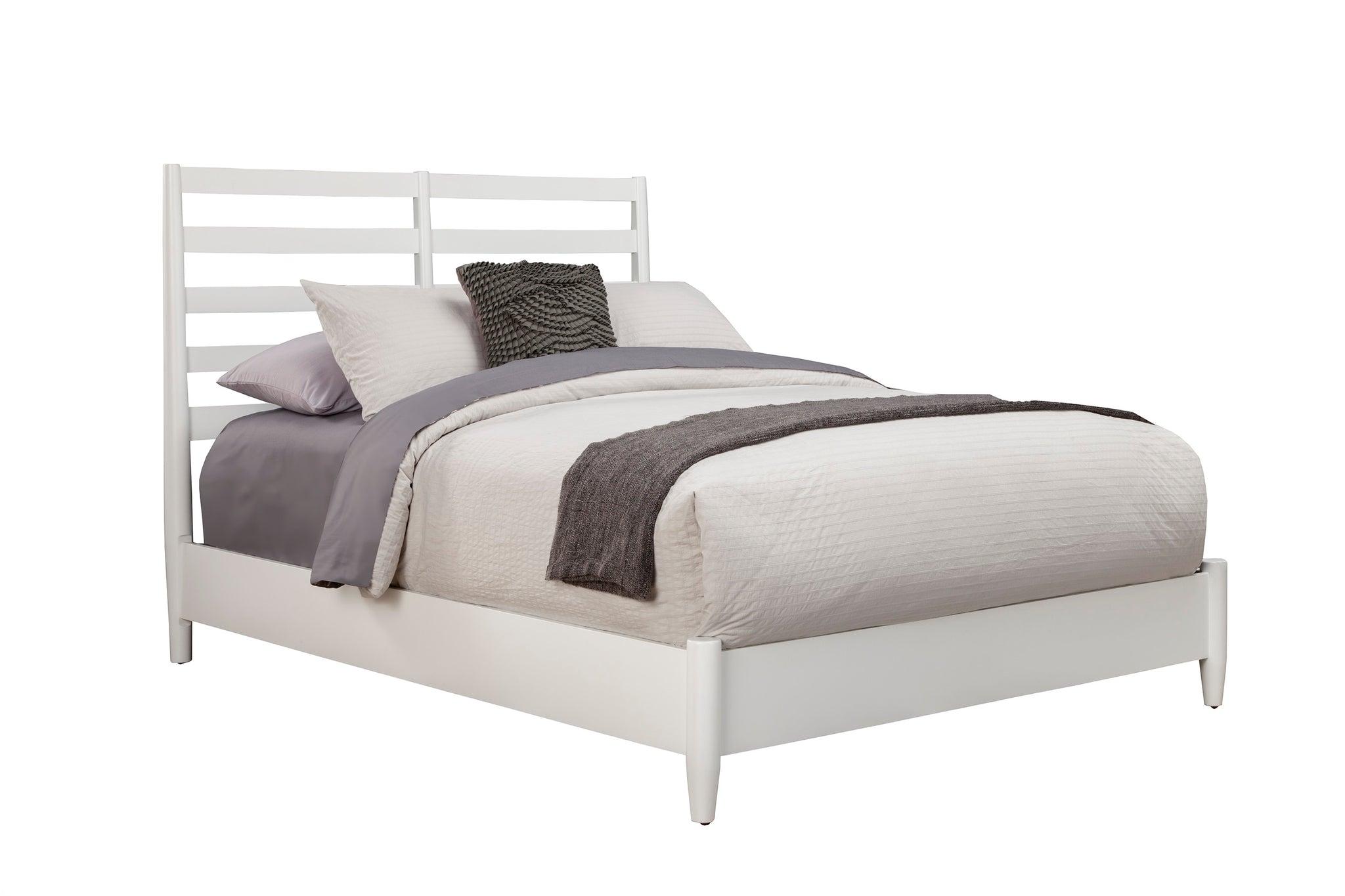 Contemporary Platform Bed Flynn 1066-W-21Q in White 