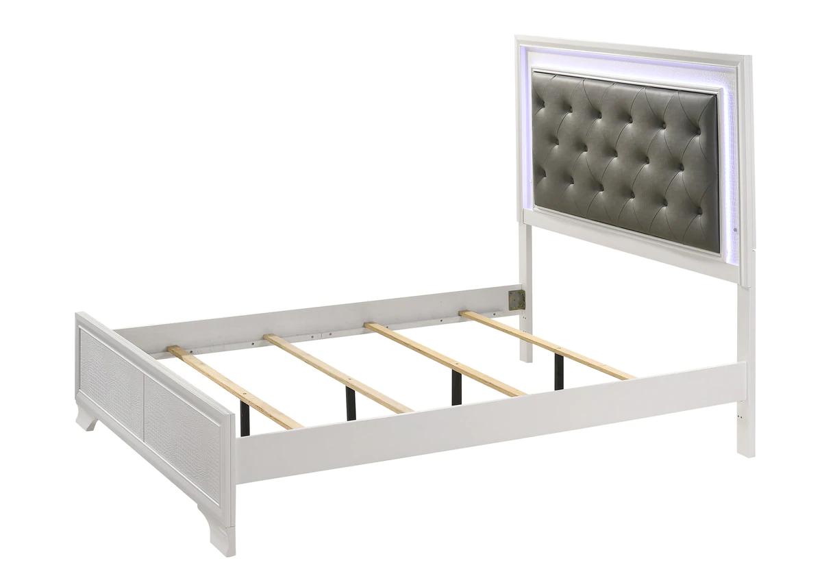 

    
Crown Mark Lyssa Panel Bed White B4310-Q-Bed
