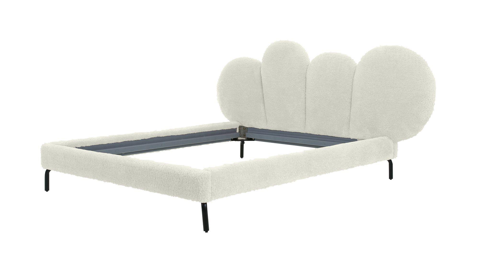 

    
White Sherpa Bubble King Panel Bed + Square End Tables + Accent Chair by VIG Modrest Destiny
