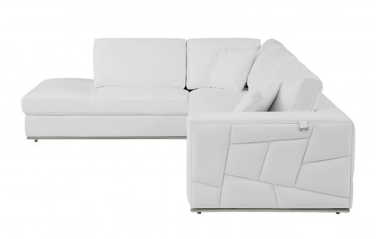 

    
998-WHITE-LAF-SECT Global United Sectional Sofa
