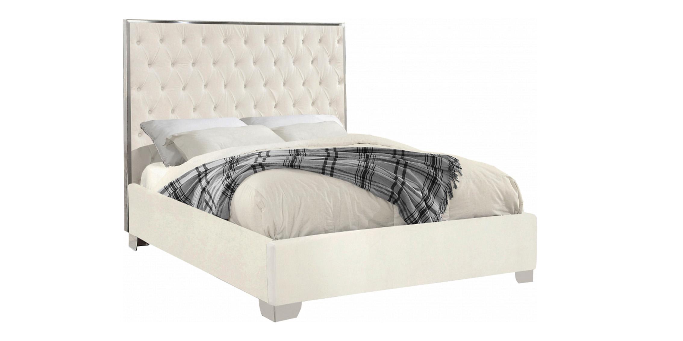 

    
White Tufted Velvet Full Platform Bed Lexi Meridian Contemporary Modern
