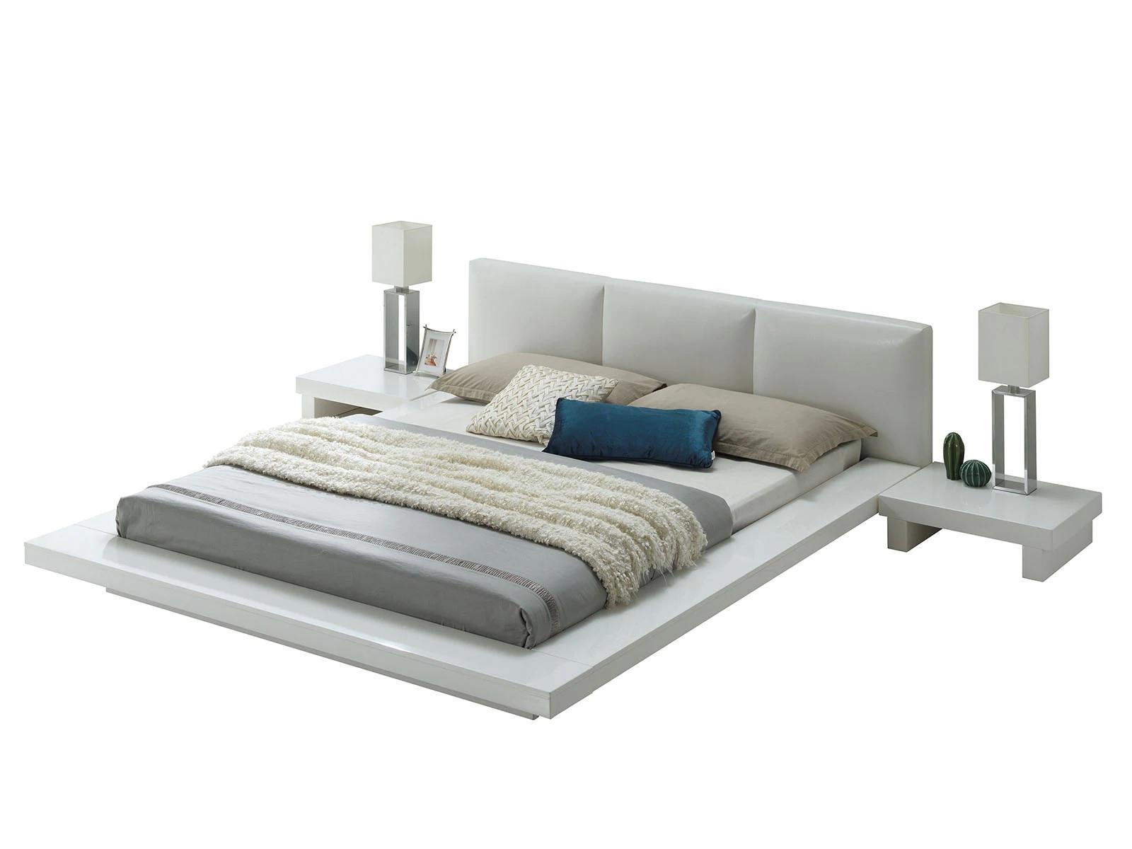 Contemporary Platform Bedroom Set CHRISTIE CM7550-Q-3PC CM7550-Q-3PC in White Leatherette